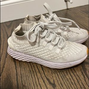 No Bull White And Gray Knit Sneakers
